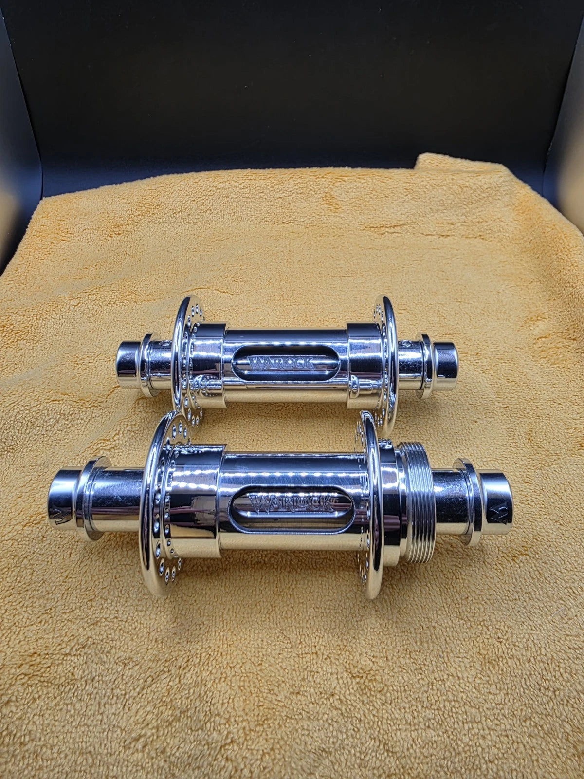 BULLSEYE π―/WARLOCK RARE Show Polished Slotted Hubs Only 3 Made BMX GT HARO SE